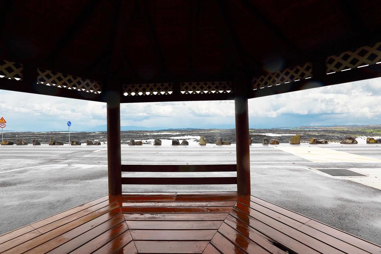 Gyeryonggil Pension Jeju Ngoại thất bức ảnh