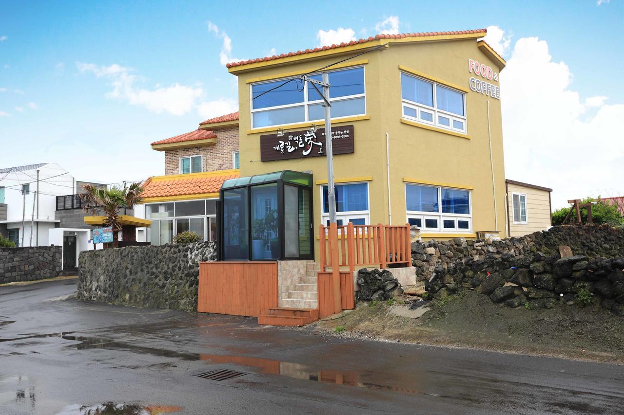Gyeryonggil Pension Jeju Ngoại thất bức ảnh